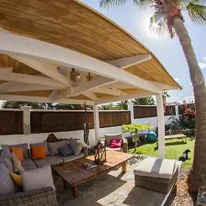 Surfhouse Pensión Corralejo
