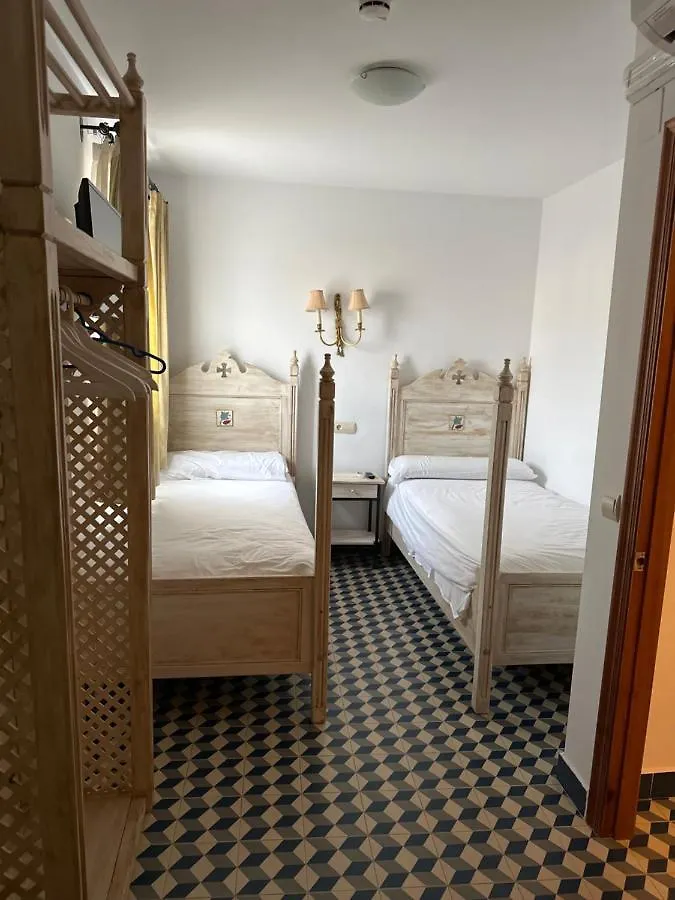 Inn Hostal Moon Tolox